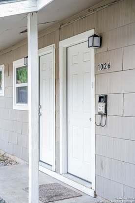 1026 Edison Dr San Antonio, TX 78201 photo 2