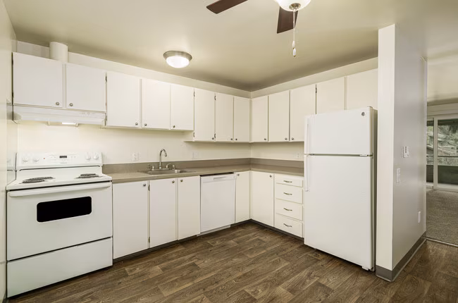 Lynnwood Garden Village photo 5