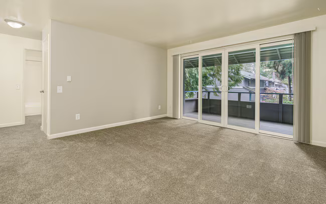 Lynnwood Garden Village photo 3