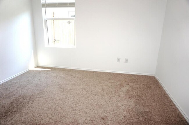 5403 Longshadow Drive, Princeton, TX 75407 photo 4