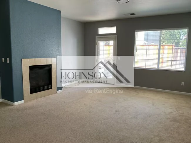 4343 Middlefield Dr Tracy, CA 95377 photo 3