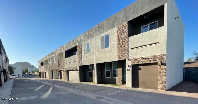 Villa Fifty1 West photo 4