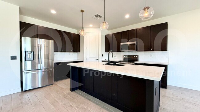19921 W Lilac St Buckeye, AZ 85326 photo 2