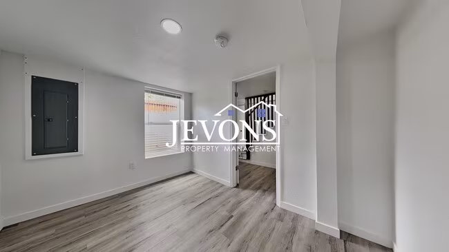 630 N Skyline Dr Tacoma, WA 98406 photo 5