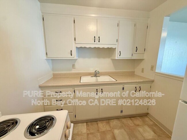 2790 Western Ave Petaluma, CA 94952 photo 3