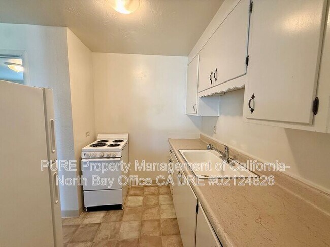 2790 Western Ave Petaluma, CA 94952 photo 4