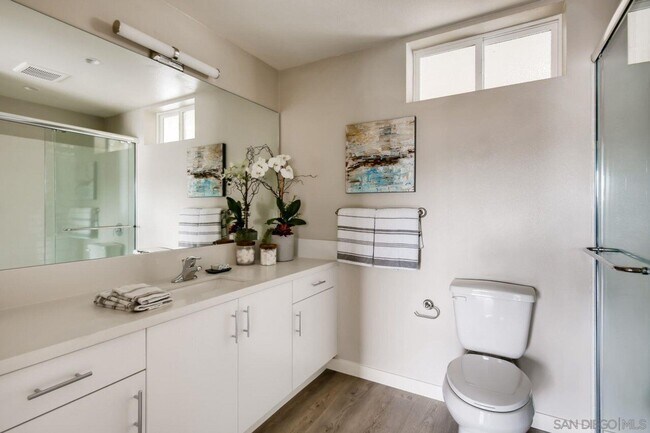 3909 Voltaire St San Diego, CA 92107 photo 5