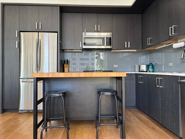 1321 Seneca St Seattle, WA 98101 photo 3