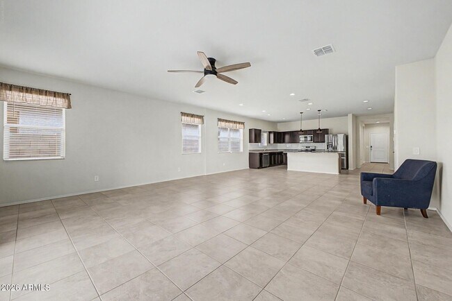 18363 W Whispering Wind Dr Surprise, AZ 85387 photo 3