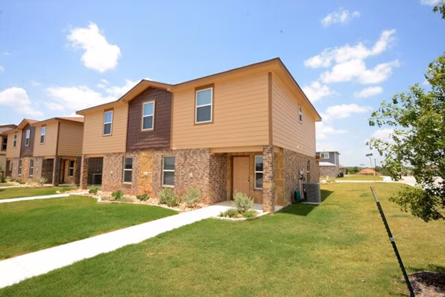 6701 University Village Way Killeen, TX 76549 photo 2