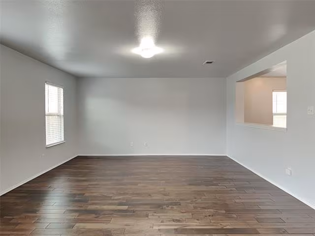 14721 Forest Hollow Dr Balch Springs, TX 75180 photo 3