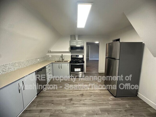 602 5th Ave NW Puyallup, WA 98371 photo 5