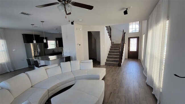 10040 Eagle Pass Pl McKinney, TX 75071 photo 3