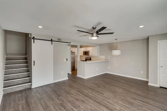 1645 W Baseline Rd Mesa, AZ 85202 photo 2