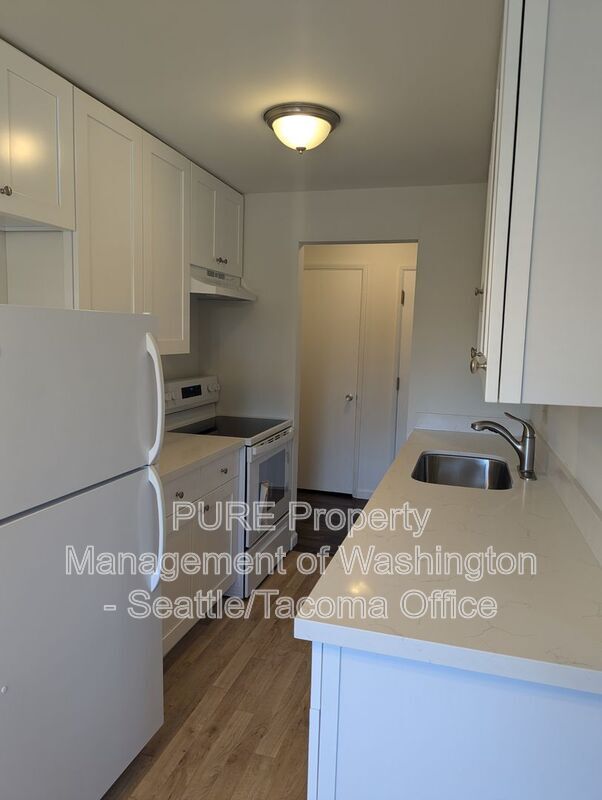 7919 35th Ave SW Seattle, WA 98126 photo 2