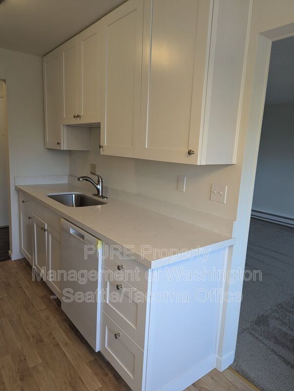 7919 35th Ave SW Seattle, WA 98126 photo 3