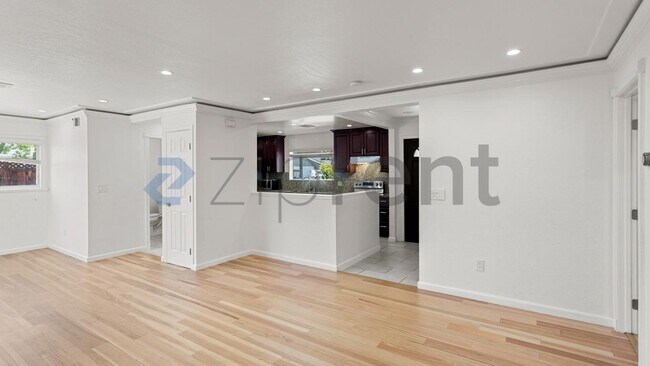 Unit photo 2