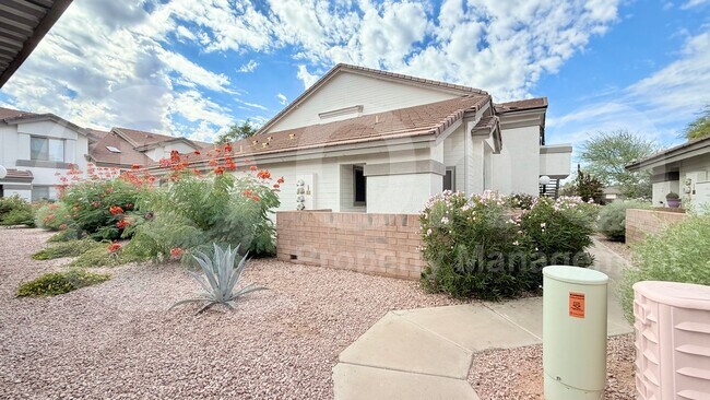 2201 N Comanche Dr Chandler, AZ 85224