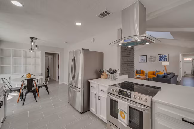 2421 Regal Rd Plano, TX 75075 photo 5