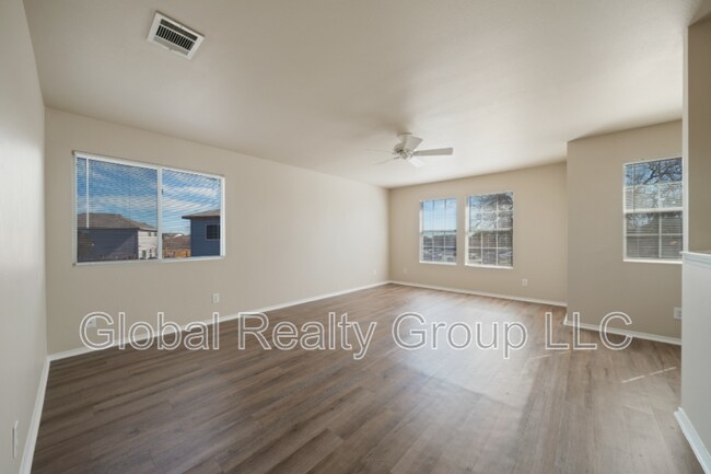 144 Crest Bluff Cibolo, TX 78108 photo 4