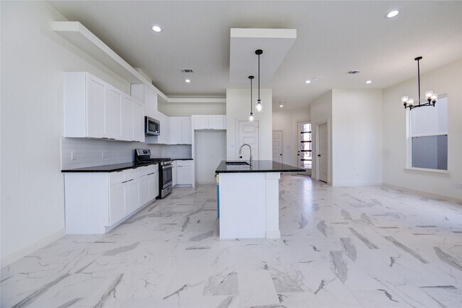 2919 El Fenice Lane, Houston, TX 77057 photo 4
