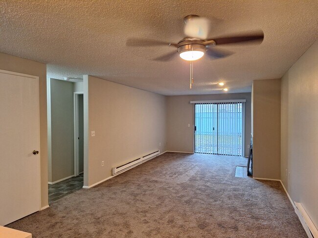 5108 Hideaway Ln Bremerton, WA 98312 photo 2