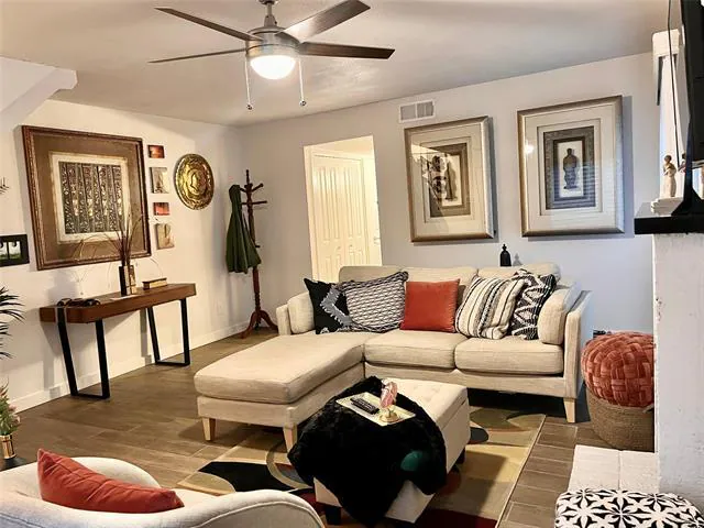 2640 Viaduct Valencia, Carrollton, TX 75006 photo 3
