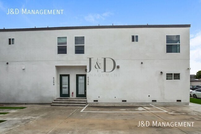 6256 Stewart St San Diego, CA 92115 photo 2