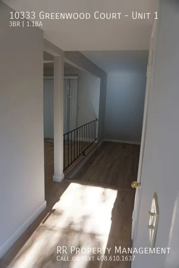 10333 Greenwood Ct Cupertino, CA 95014 photo 2