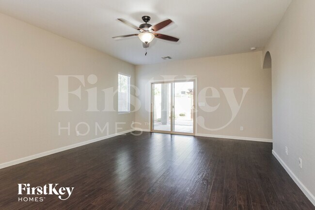 23587 W Harrison Dr Buckeye, AZ 85326 photo 5