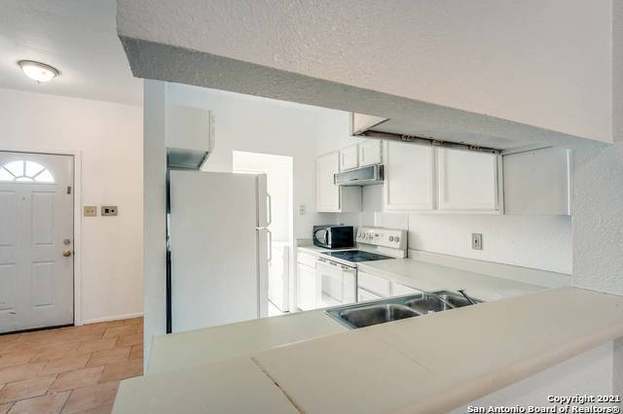 12231 Magnolia Blossom St San Antonio, TX 78247 photo 5