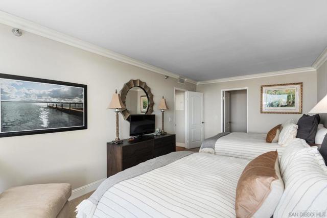1810 Avenida Del Mundo Coronado, CA 92118 photo 3