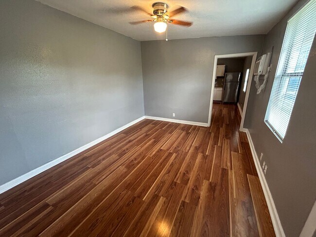 2319 Observation Dr San Antonio, TX 78227 photo 2