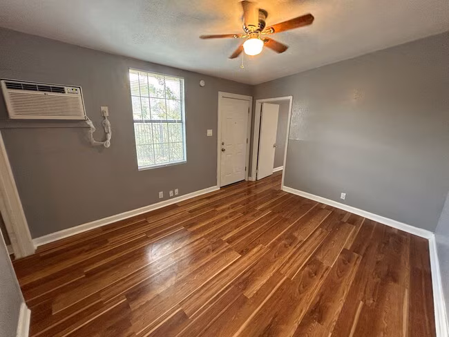 2319 Observation Dr San Antonio, TX 78227 photo 4