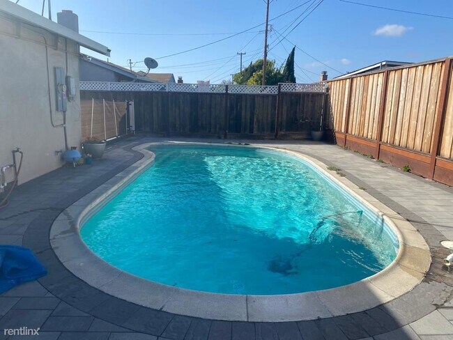 35224 Santiago Street, Fremont, CA 94536 photo 5