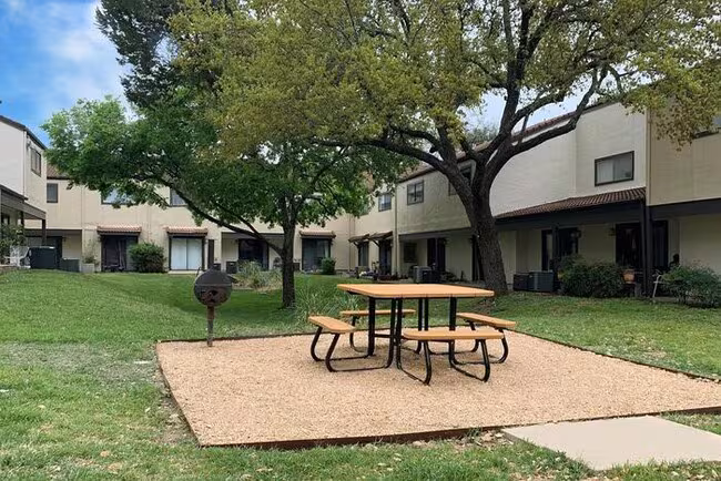 400 W St Elmo Rd Austin, TX 78745 photo 5