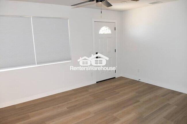 1136 E Eva St Phoenix, AZ 85020 photo 4