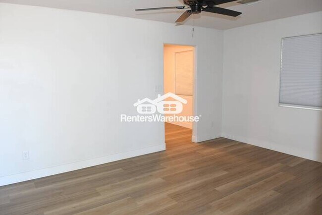 1136 E Eva St Phoenix, AZ 85020 photo 3