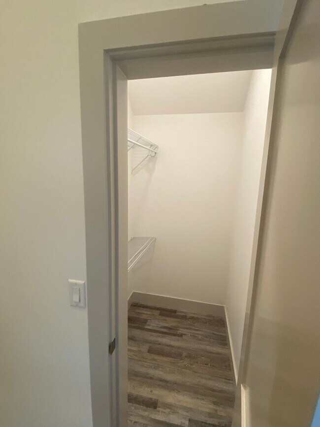 4216 S Bozeman St Seattle, WA 98118 photo 5