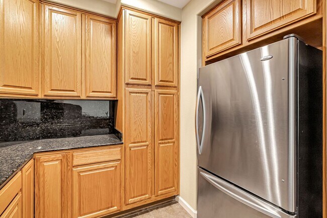 327 Bautista Place, San Jose, CA 95126 photo 5