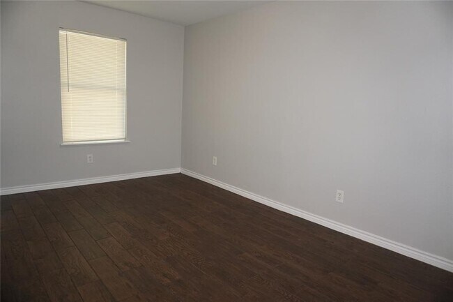 2113 R West Bivens Lane, Fort Worth, TX 76105 photo 5
