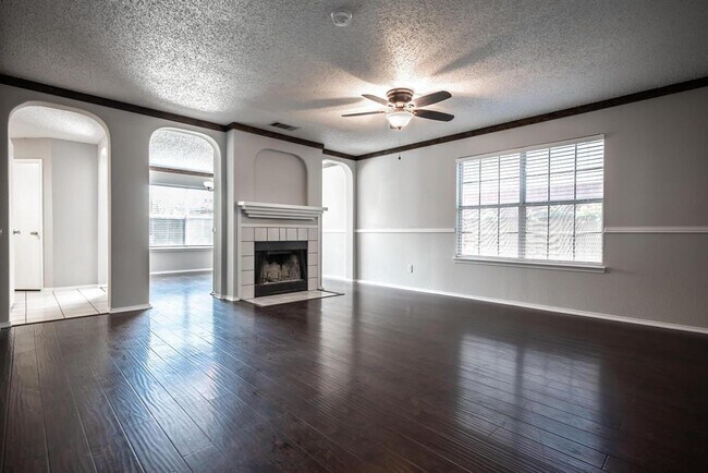 309 Longshore Drive, Little Elm, TX 75068 photo 5
