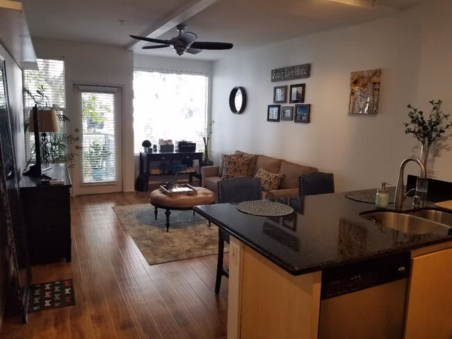 101 Market St San Diego, CA 92101 photo 4