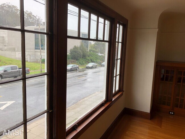 2659 20th Avenue, San Francisco, CA 94116 photo 5
