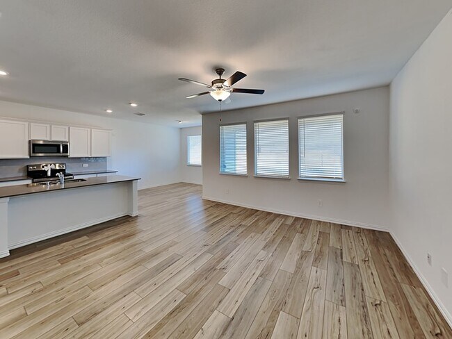 6928 Falconer Way Fort Worth, TX 76179 photo 3