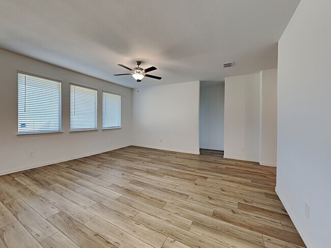 6928 Falconer Way Fort Worth, TX 76179 photo 4