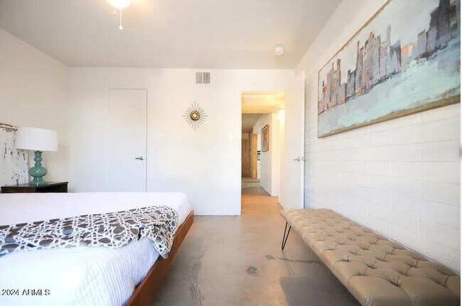 8021 E Osborn Rd Scottsdale, AZ 85251 photo 5