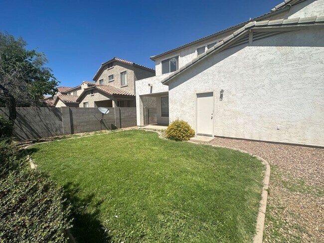 EXTRA PARKING WITH 2 CAR GARAGE AND EXTENDED DRIVEWAY photo 3