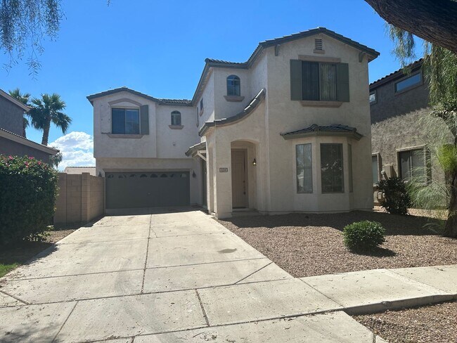EXTRA PARKING WITH 2 CAR GARAGE AND EXTENDED DRIVEWAY photo 2