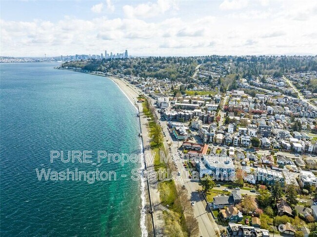 2920 Alki Ave SW Seattle, WA 98116 photo 3